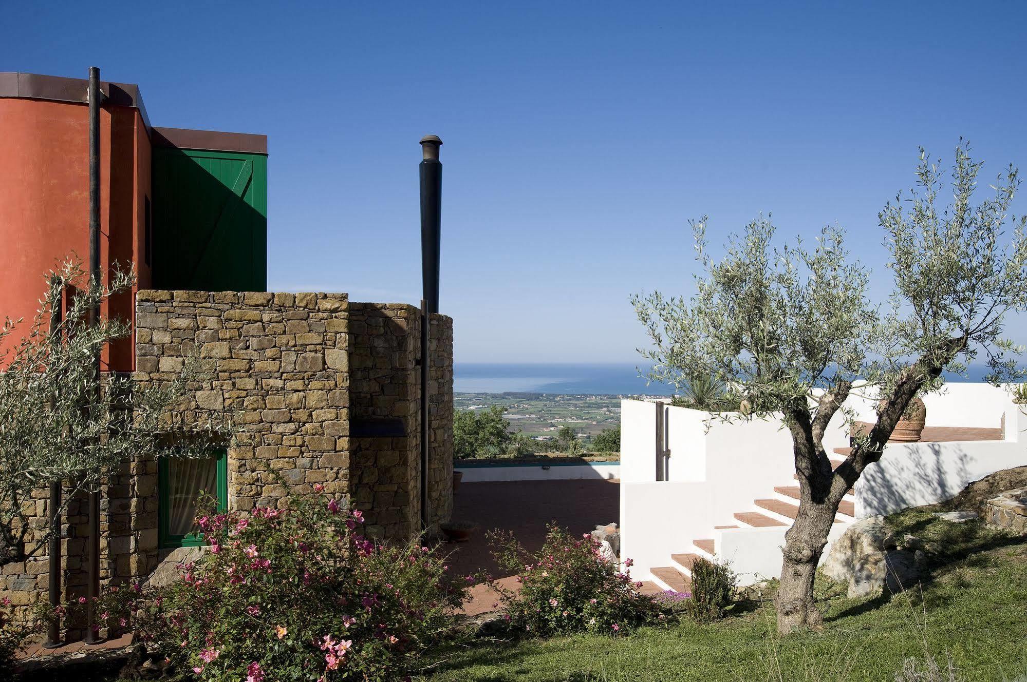 Hotel Borgo La Pietraia Paestum Exterior foto